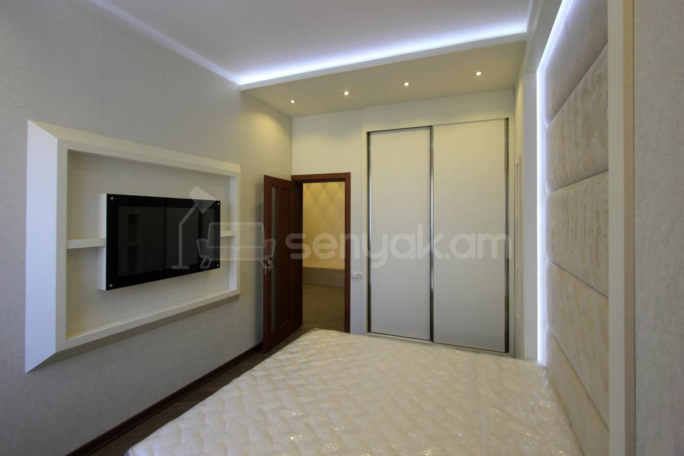 3 Սենյականոց Բնակարան Նորակառույցում, 100քմ, 3/10 հարկ, Դիզայներական Վերանորոգված, Կահավորված, Արևկող