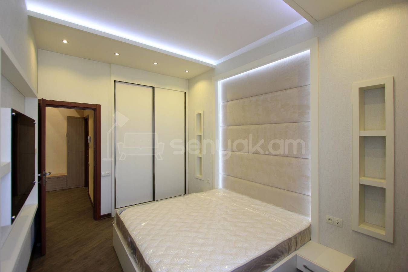 3 Սենյականոց Բնակարան Նորակառույցում, 100քմ, 3/10 հարկ, Դիզայներական Վերանորոգված, Կահավորված, Արևկող