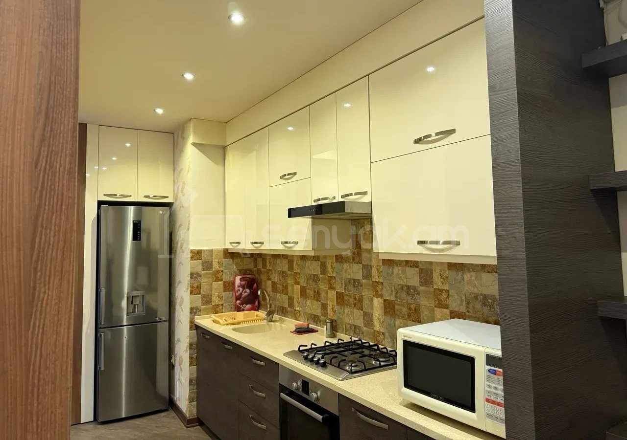 3 Սենյականոց Բնակարան Նորակառույցում, 100քմ, 3/10 հարկ, Դիզայներական Վերանորոգված, Կահավորված, Արևկող