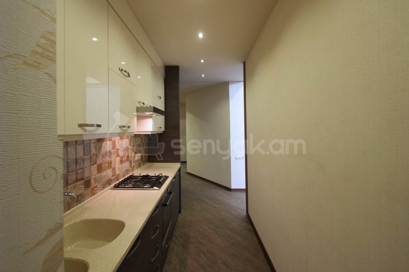 3 Սենյականոց Բնակարան Նորակառույցում, 100քմ, 3/10 հարկ, Դիզայներական Վերանորոգված, Կահավորված, Արևկող