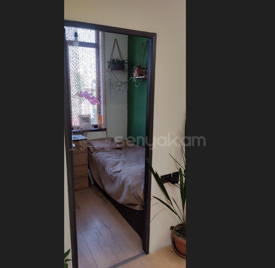 3 Սենյականոց Բնակարան Քարե Շենքում, 50քմ, 3/5 հարկ, Դիզայներական Վերանորոգված