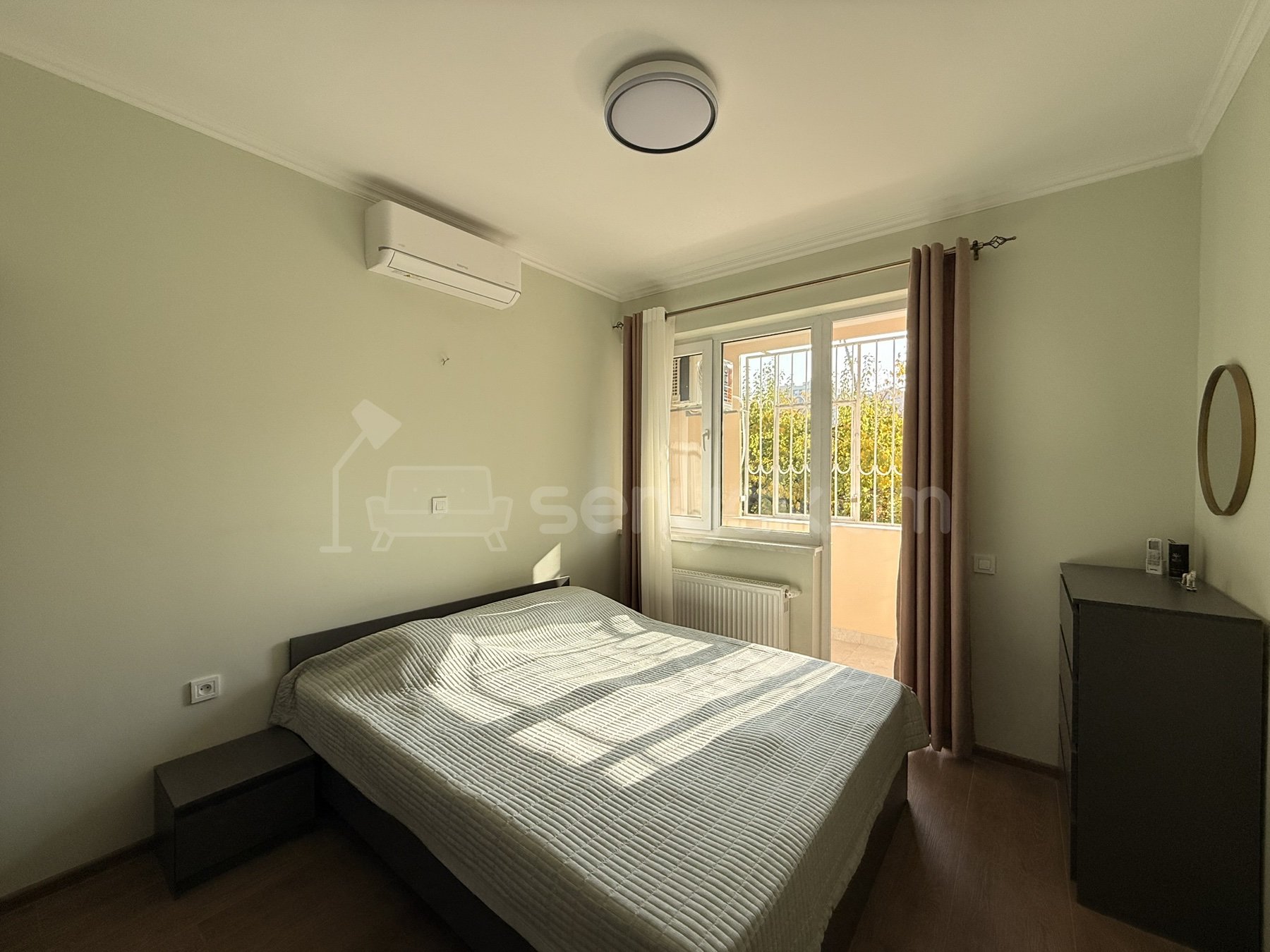 3 Սենյականոց Բնակարան Քարե Շենքում, 80քմ, 2/5 հարկ, Դիզայներական Վերանորոգված, Կահավորված, Արևկող