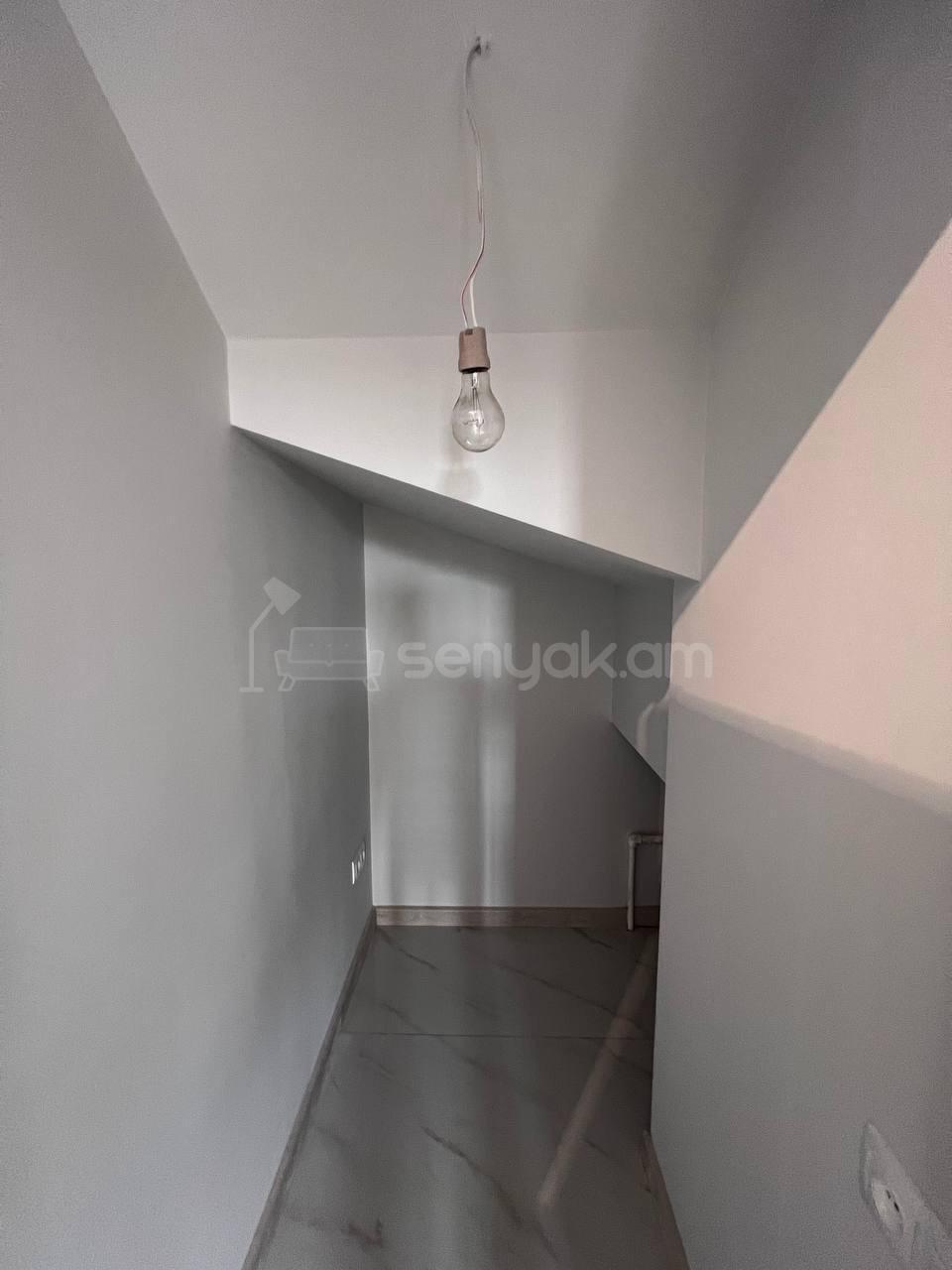 6 Սենյականոց Սեփական Տուն, 160քմ, Կապիտալ Վերանորոգված