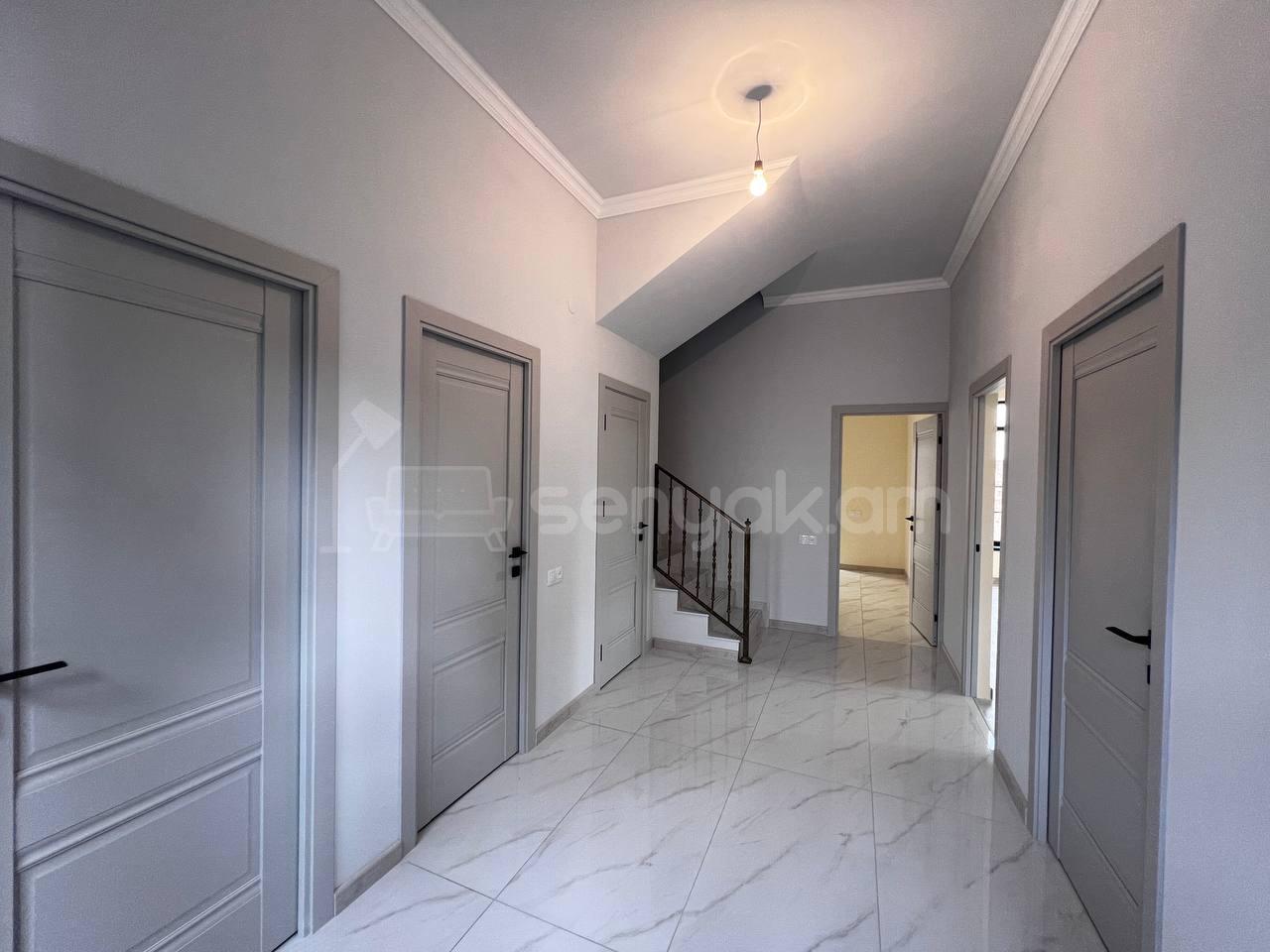 6 Սենյականոց Սեփական Տուն, 160քմ, Կապիտալ Վերանորոգված