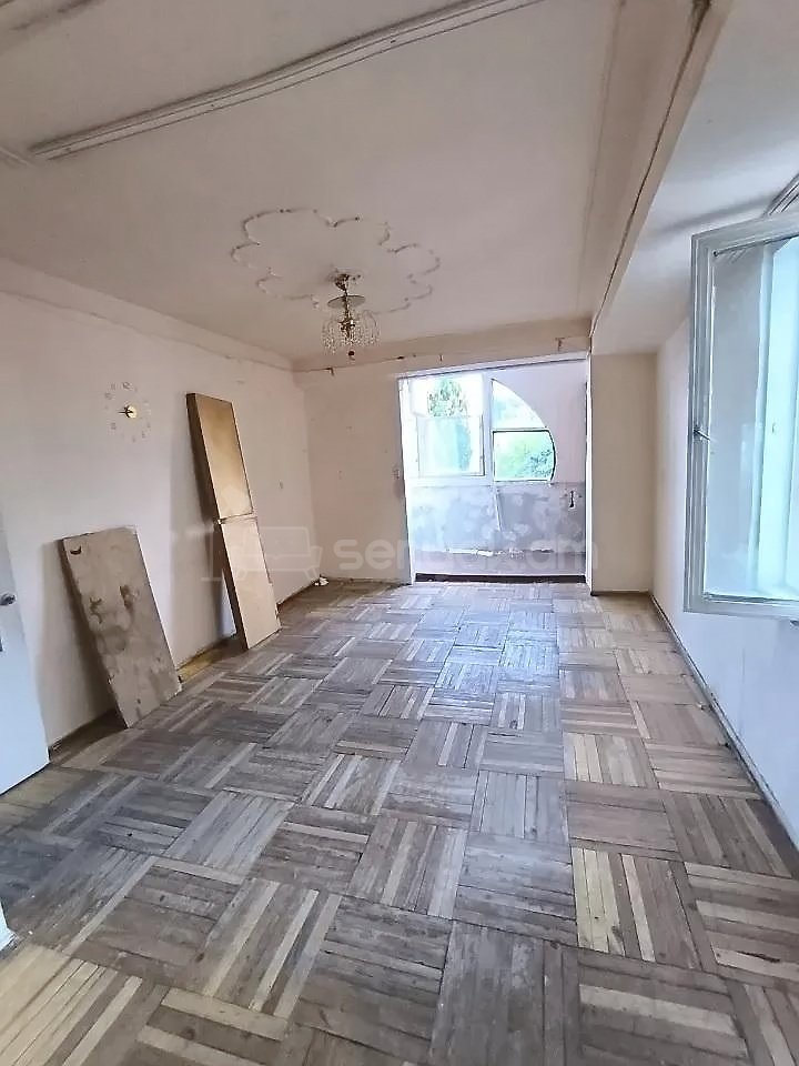 1 Սենյականոց Բնակարան, 46քմ, 3/9 հարկ, Պետական Վիճակում