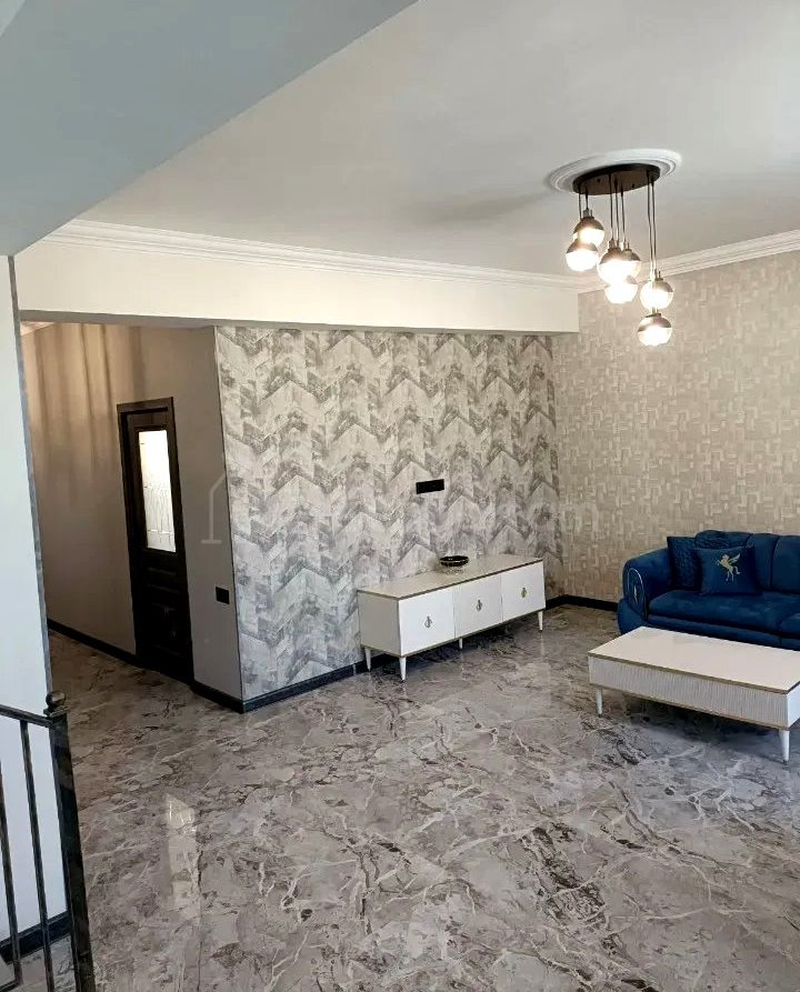 4 Սենյականոց Շքեղ Առանձնատուն, 271քմ, Ավտոտնակով