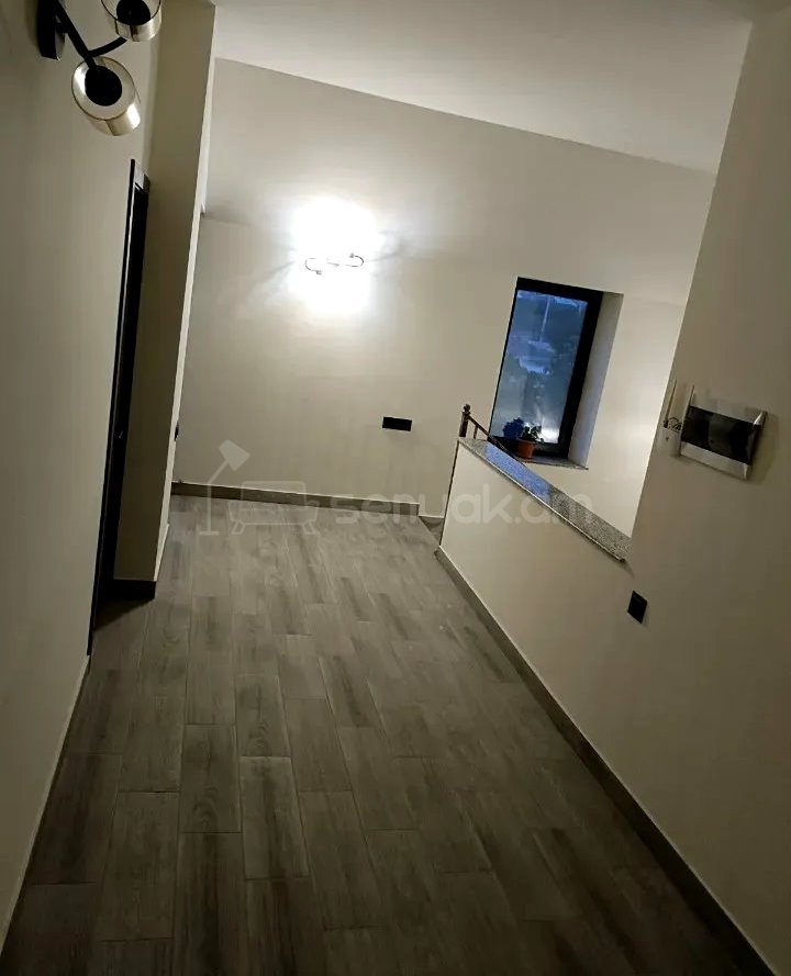 4 Սենյականոց Շքեղ Առանձնատուն, 271քմ, Ավտոտնակով