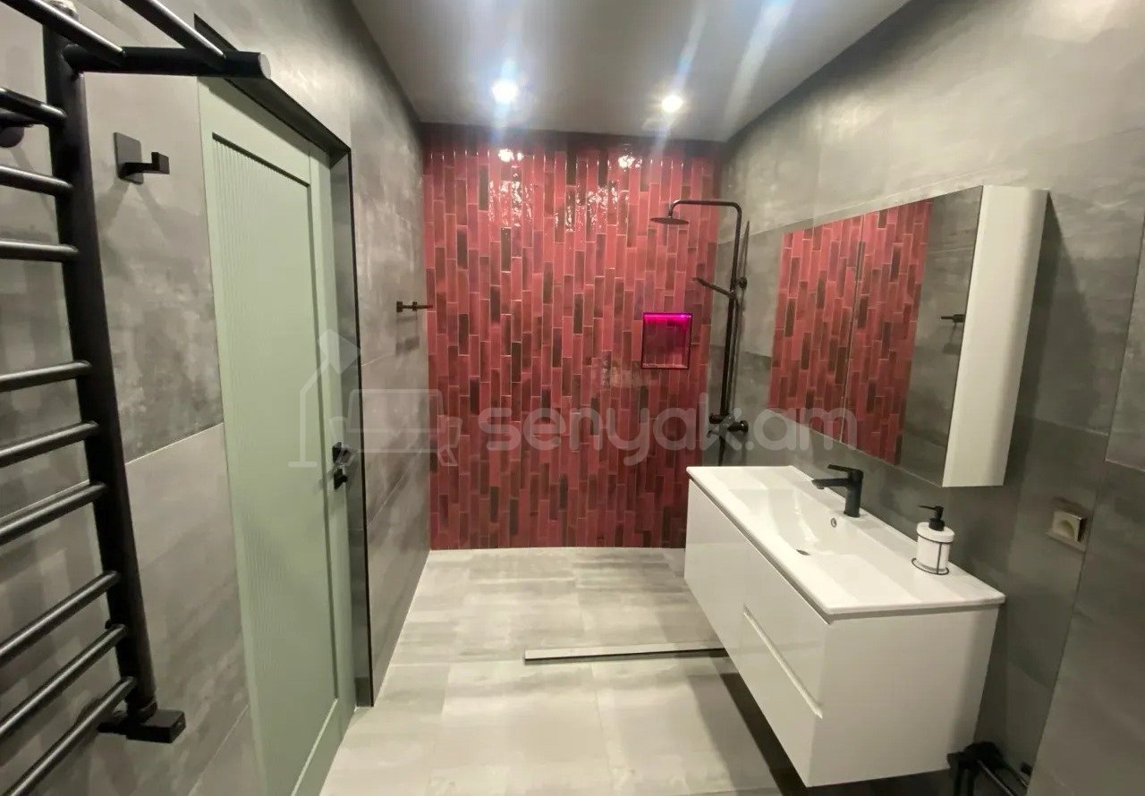 2 Սենյականոց Բնակարան Նորակառույցում, 67քմ, 14/16 հարկ, Կապիտալ Վերանորոգված