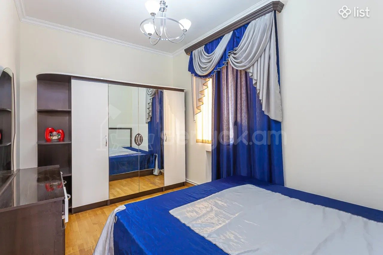 3 Սենյականոց Բնակարան Քարե Շենքում, 80քմ, 4/5 հարկ, Կապիտալ Վերանորոգված