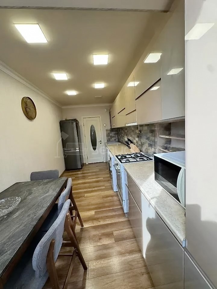 3 Սենյականոց Բնակարան, 79քմ, 5/9 հարկ, Կապիտալ Վերանորոգված