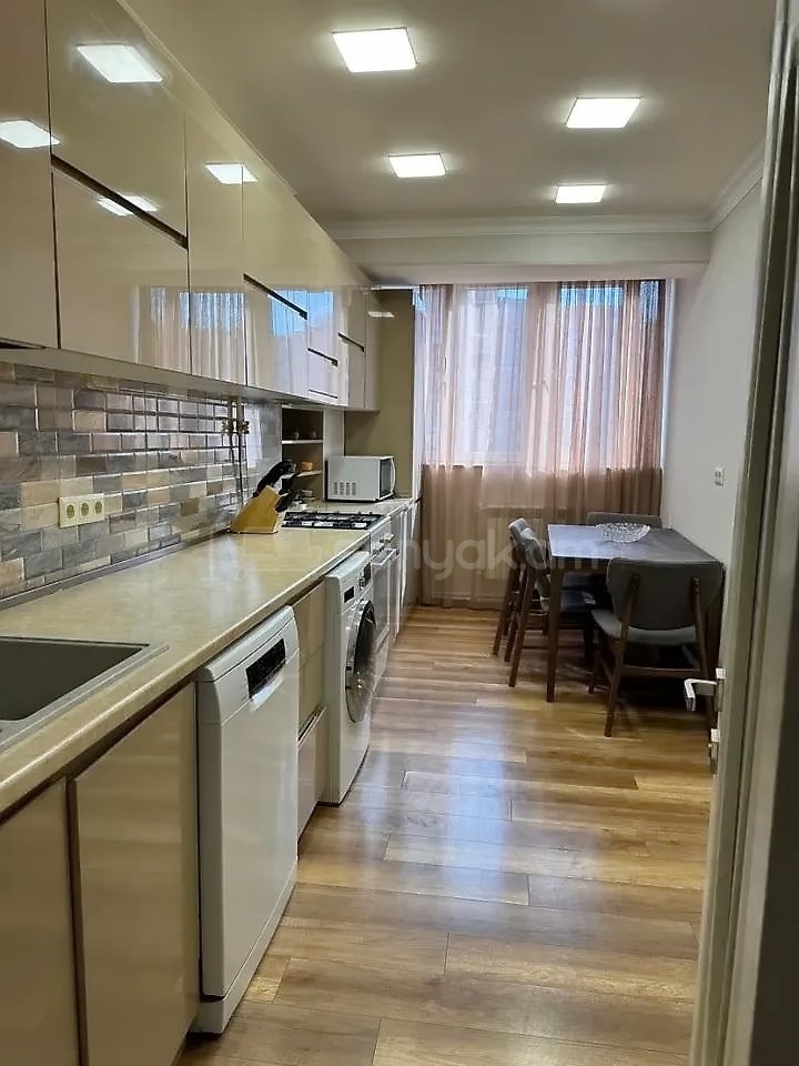 3 Սենյականոց Բնակարան, 79քմ, 5/9 հարկ, Կապիտալ Վերանորոգված