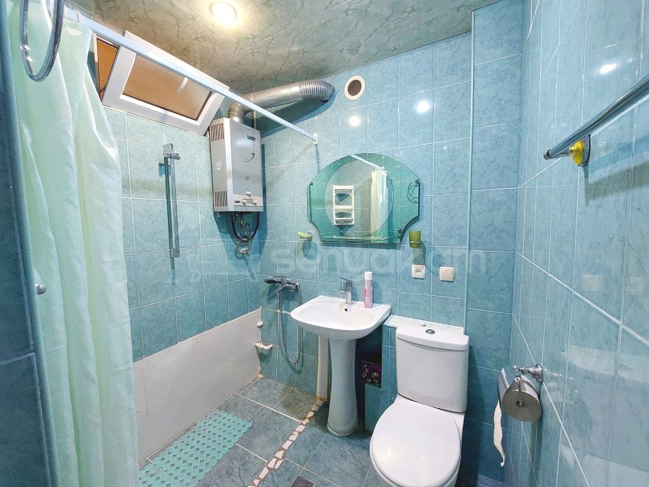 2 Սենյականոց Բնակարան Քարե Շենքում, 70քմ, 4/5 հարկ, Նորմալ Վիճակում, Կահավորված