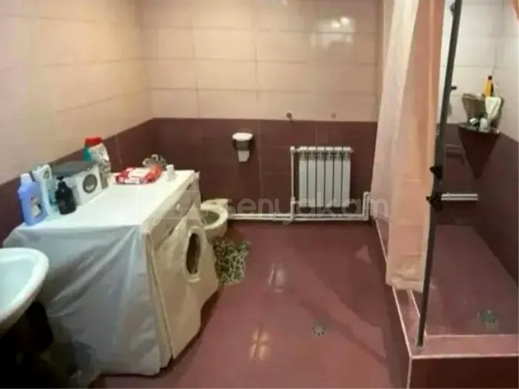 3 Սենյականոց Սեփական Տուն, 100քմ, Կոսմետիկ Վերանորոգված, Ավտոտնակով