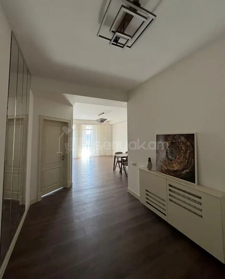 2 Սենյականոց Բնակարան Նորակառույցում, 72քմ, 6/15 հարկ, Կապիտալ Վերանորոգված