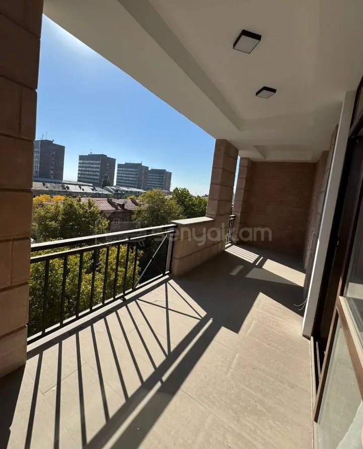 2 Սենյականոց Բնակարան Նորակառույցում, 72քմ, 6/15 հարկ, Կապիտալ Վերանորոգված