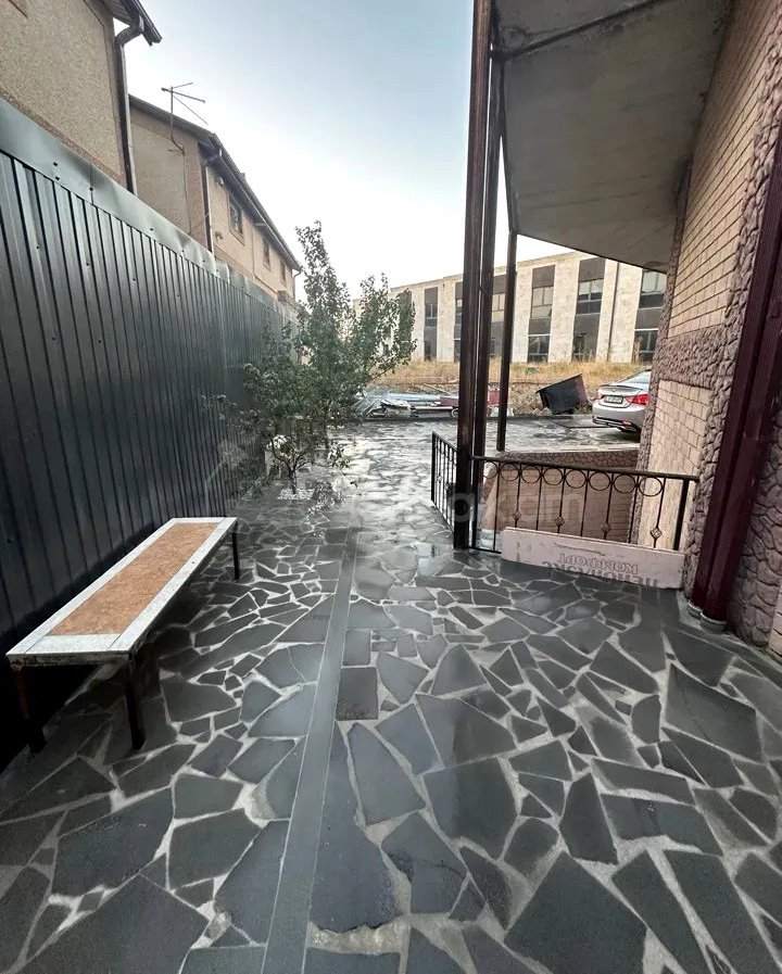 8 Սենյականոց Սեփական Տուն, 288քմ, Կապիտալ Վերանորոգված, Ավտոտնակով