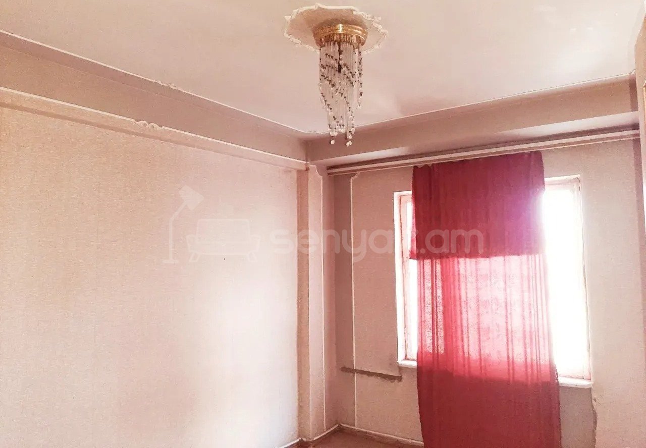 4 Սենյականոց Բնակարան, 107քմ, 8/16 հարկ, Նորմալ Վիճակում