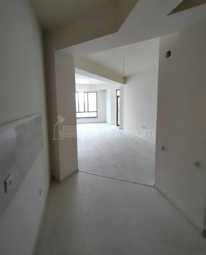 3 Սենյականոց Բնակարան Նորակառույցում, 84քմ, 13/16 հարկ, Կապիտալ Վերանորոգված