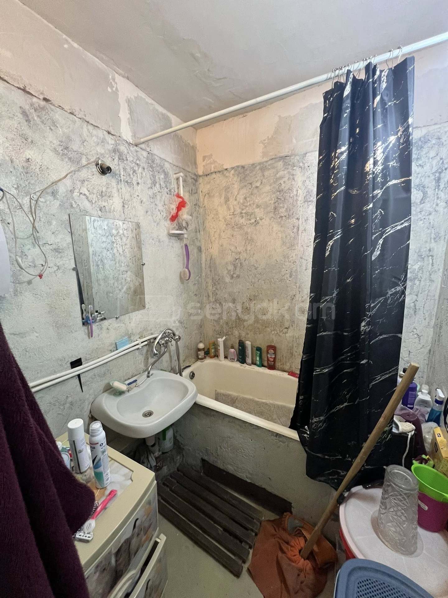 3 Սենյականոց Բնակարան, 63քմ, 9/9 հարկ, Պետական Վիճակում