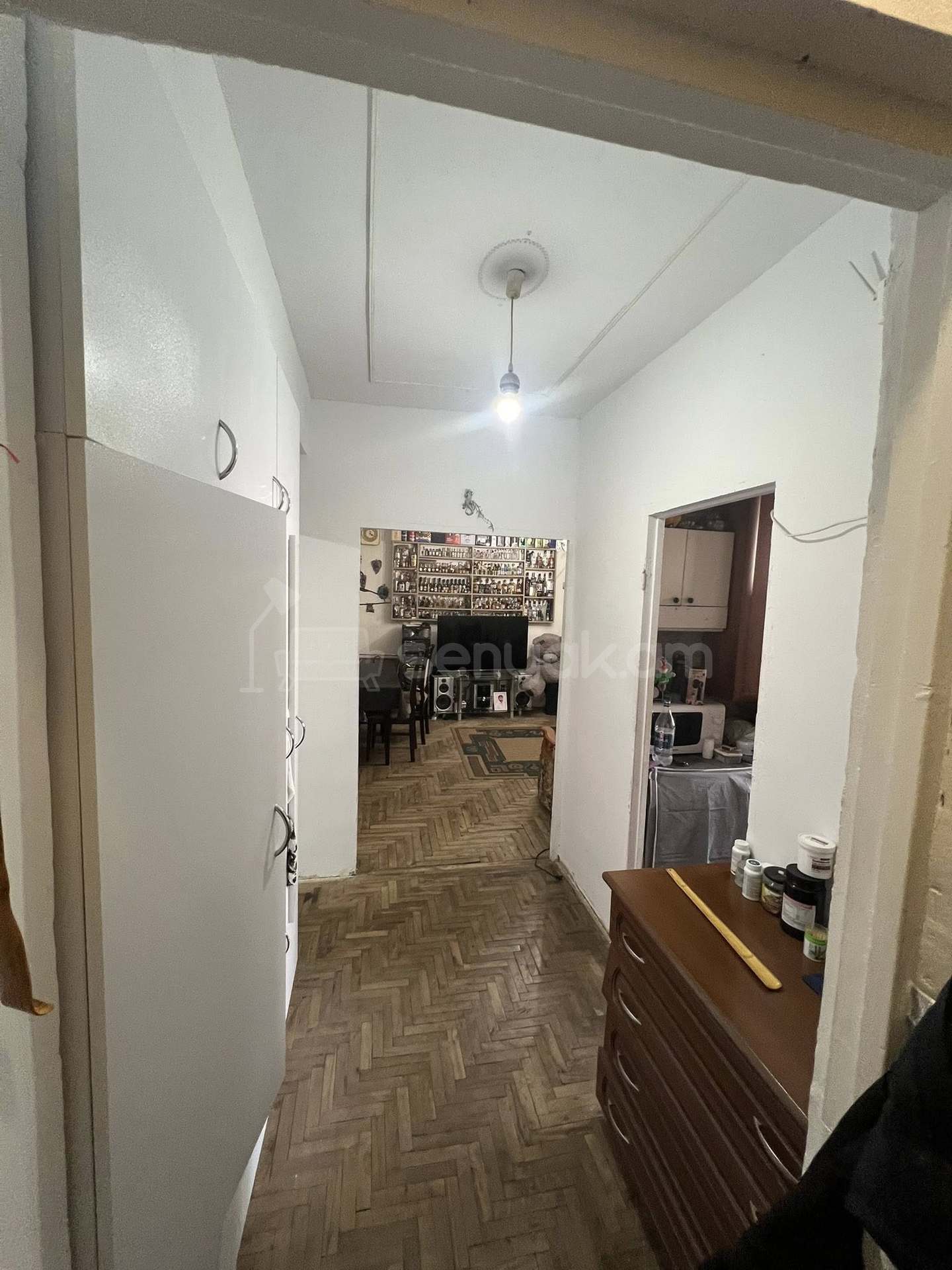 3 Սենյականոց Բնակարան, 63քմ, 9/9 հարկ, Պետական Վիճակում