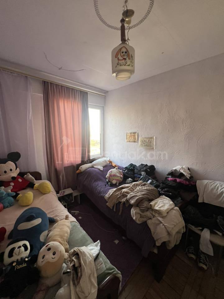 3 Սենյականոց Բնակարան, 63քմ, 9/9 հարկ, Պետական Վիճակում