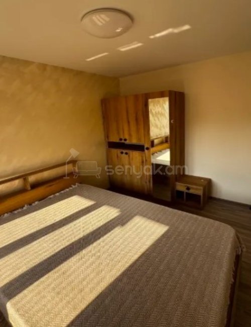 2 Սենյականոց Բնակարան Քարե Շենքում, 65քմ, 4/5 հարկ, Կապիտալ Վերանորոգված, Կահավորված, Արևկող