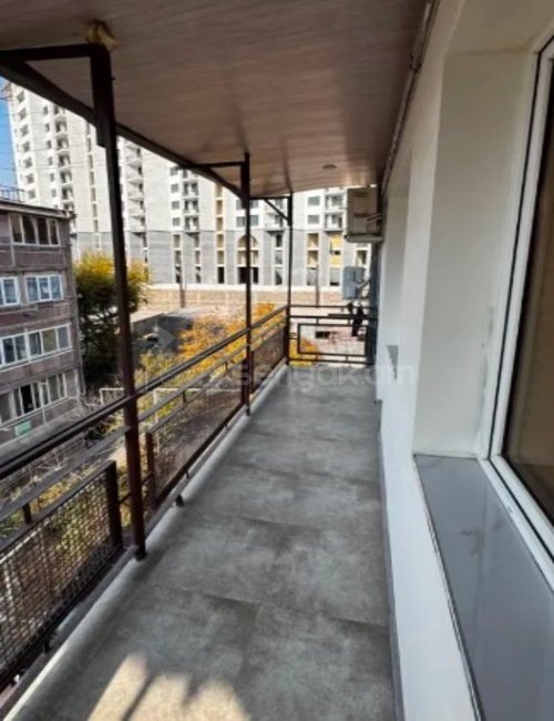 2 Սենյականոց Բնակարան Քարե Շենքում, 65քմ, 4/5 հարկ, Կապիտալ Վերանորոգված, Կահավորված, Արևկող