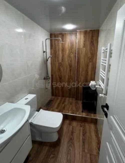 2 Սենյականոց Բնակարան Քարե Շենքում, 65քմ, 4/5 հարկ, Կապիտալ Վերանորոգված, Կահավորված, Արևկող