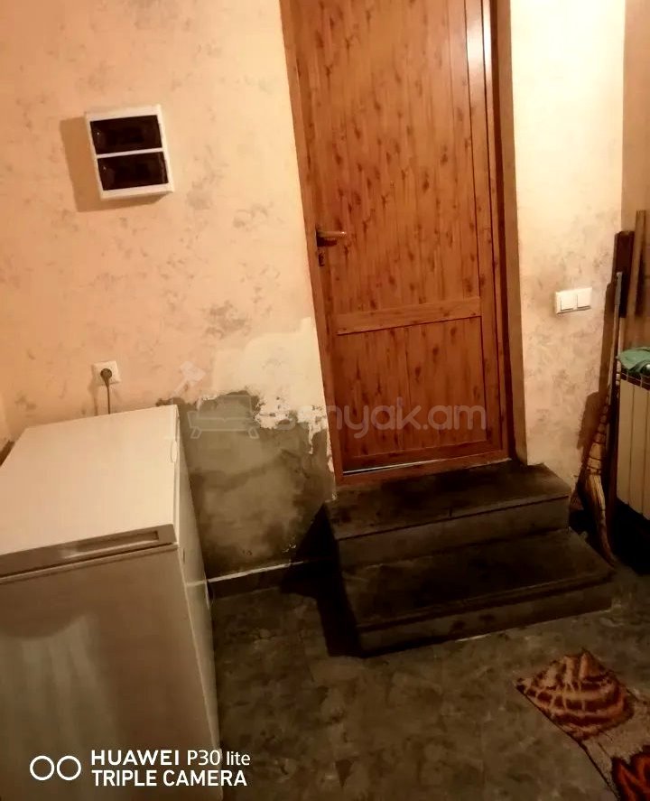 6 Սենյականոց Սեփական Տուն, 245քմ, Կոսմետիկ Վերանորոգված, Ավտոտնակով