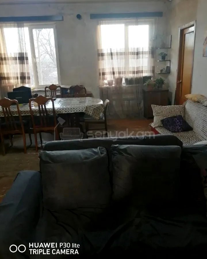 6 Սենյականոց Սեփական Տուն, 245քմ, Կոսմետիկ Վերանորոգված, Ավտոտնակով