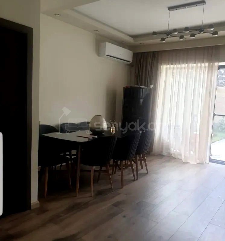 4 Սենյականոց Սեփական Տուն, 146քմ, Կապիտալ Վերանորոգված