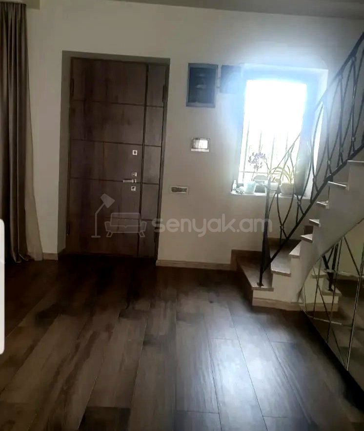 4 Սենյականոց Սեփական Տուն, 146քմ, Կապիտալ Վերանորոգված