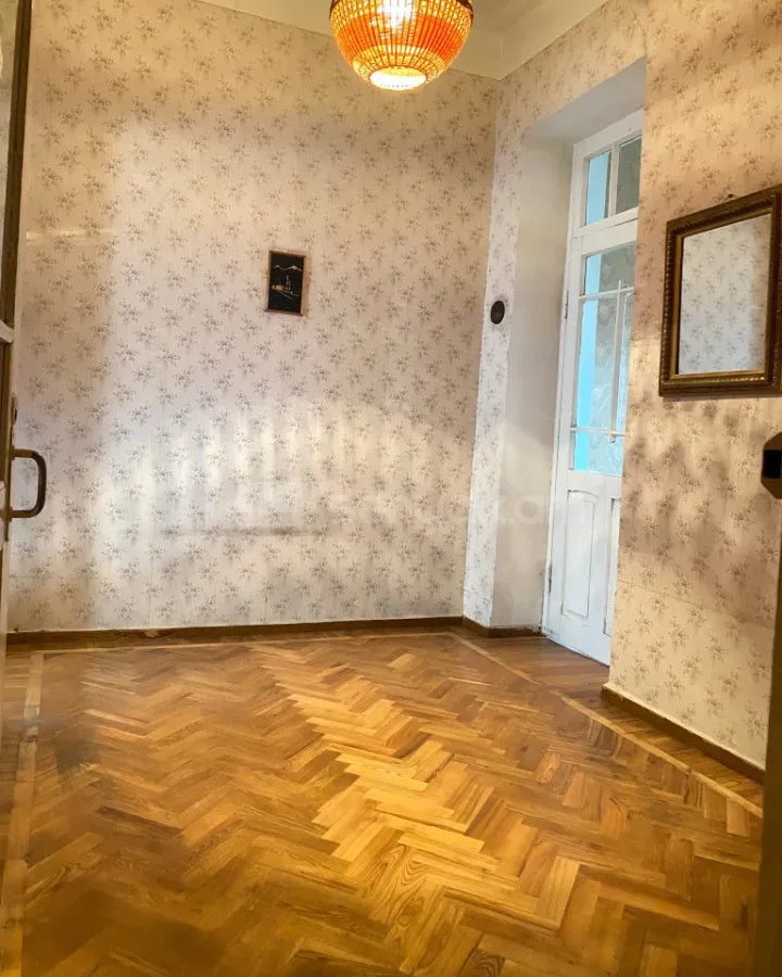 4 Սենյականոց Սեփական Տուն, 270քմ, Կոսմետիկ Վերանորոգված, Ավտոտնակով