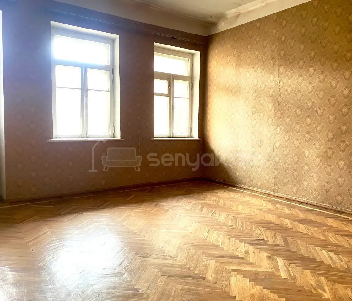 4 Սենյականոց Սեփական Տուն, 270քմ, Կոսմետիկ Վերանորոգված, Ավտոտնակով