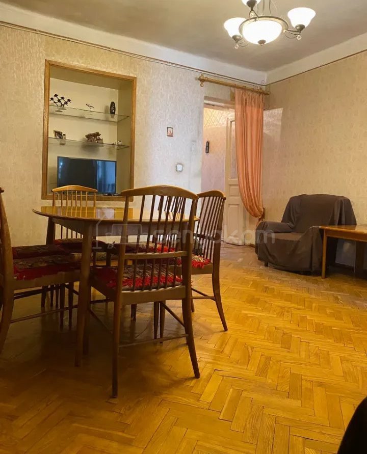 4 Սենյականոց Սեփական Տուն, 270քմ, Կոսմետիկ Վերանորոգված, Ավտոտնակով