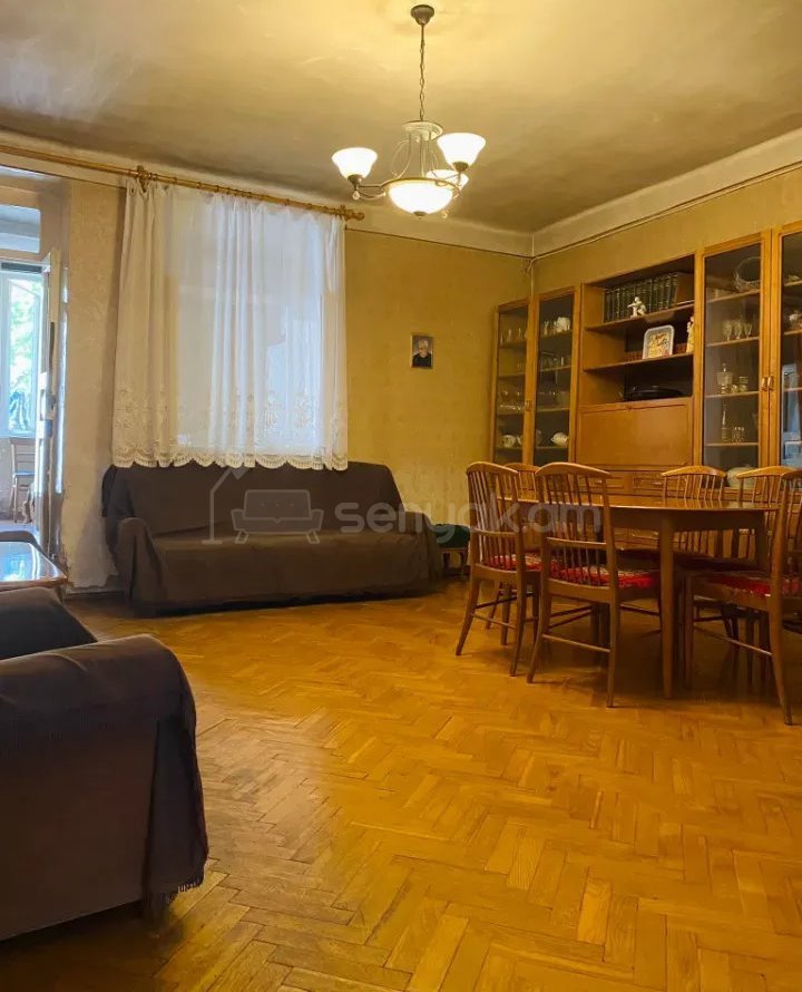 4 Սենյականոց Սեփական Տուն, 270քմ, Կոսմետիկ Վերանորոգված, Ավտոտնակով