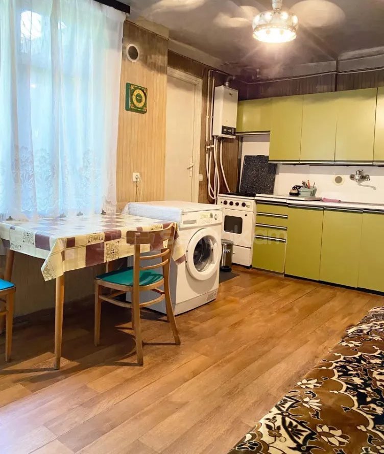 4 Սենյականոց Սեփական Տուն, 270քմ, Կոսմետիկ Վերանորոգված, Ավտոտնակով