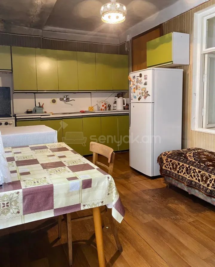 4 Սենյականոց Սեփական Տուն, 270քմ, Կոսմետիկ Վերանորոգված, Ավտոտնակով