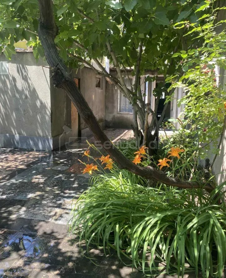 4 Սենյականոց Սեփական Տուն, 270քմ, Կոսմետիկ Վերանորոգված, Ավտոտնակով