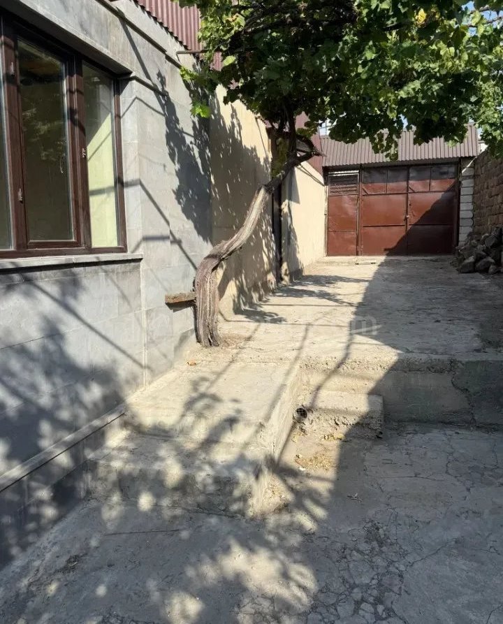 5 Սենյականոց Սեփական Տուն, 130քմ, Կոսմետիկ Վերանորոգված, Ավտոտնակով