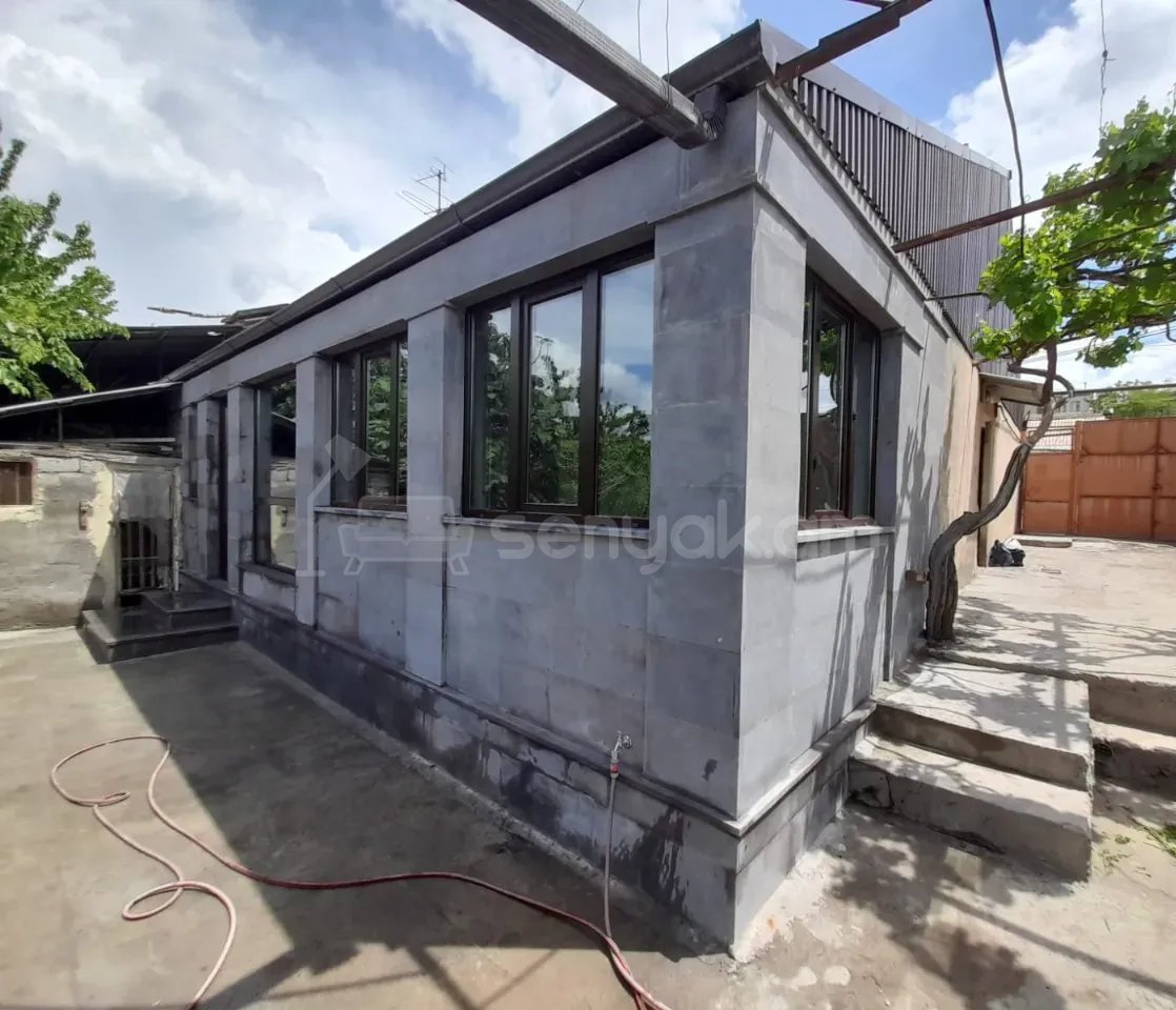 5 Սենյականոց Սեփական Տուն, 130քմ, Կոսմետիկ Վերանորոգված, Ավտոտնակով