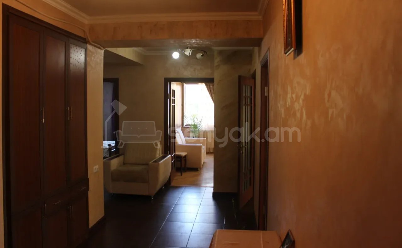 3 Սենյականոց Բնակարան, 85քմ, 2/14 հարկ, Նորմալ Վիճակում, Կահավորված