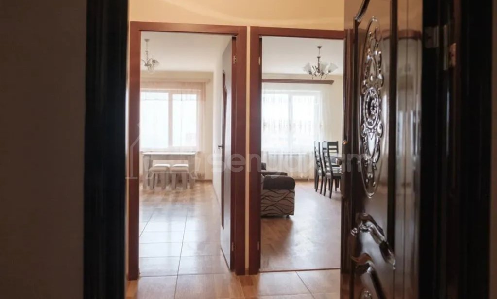 3 Սենյականոց Բնակարան, 80քմ, 7/8 հարկ, Նորմալ Վիճակում, Կահավորված