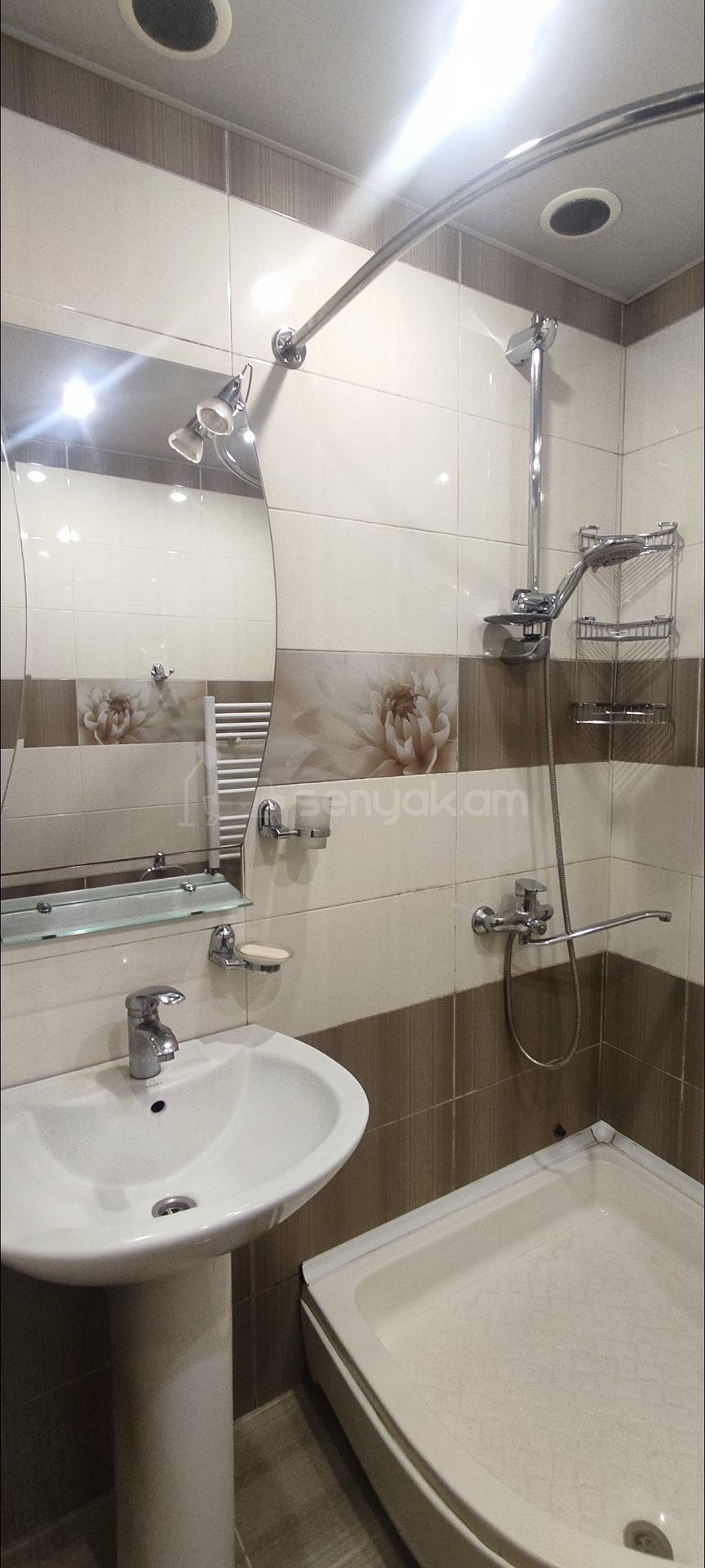 2 Սենյականոց Բնակարան, 66քմ, 9/9 հարկ, Կապիտալ Վերանորոգված, Կահավորված, Արևկող