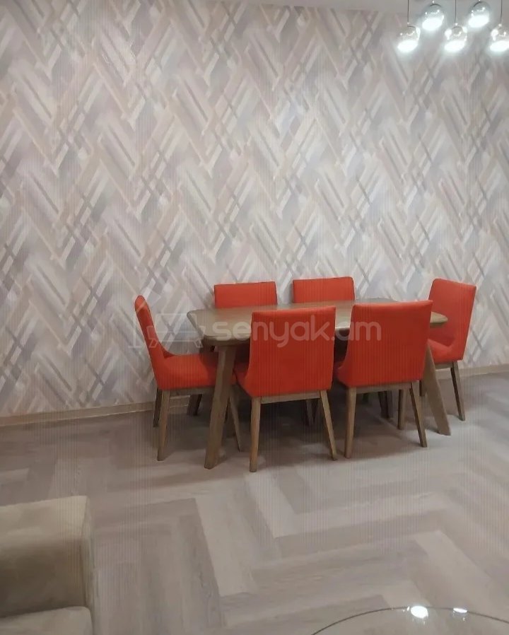 3 Սենյականոց Բնակարան Քարե Շենքում, 100քմ, 1/4 հարկ, Կապիտալ Վերանորոգված, Կահավորված