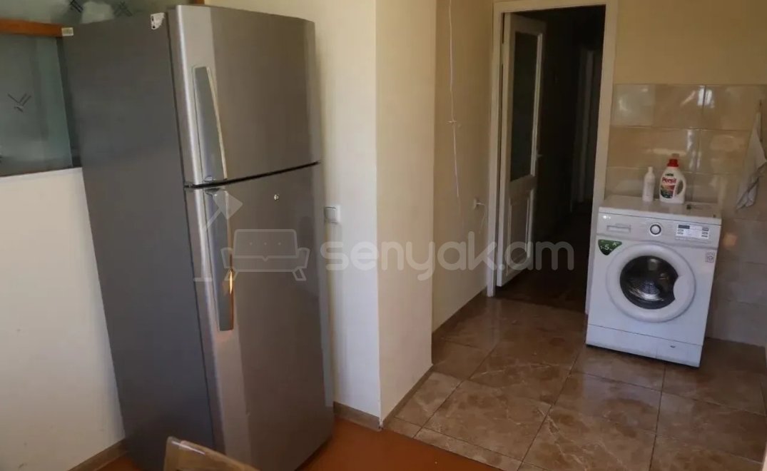 3 Սենյականոց Բնակարան Քարե Շենքում, 81քմ, 2/4 հարկ, Նորմալ Վիճակում