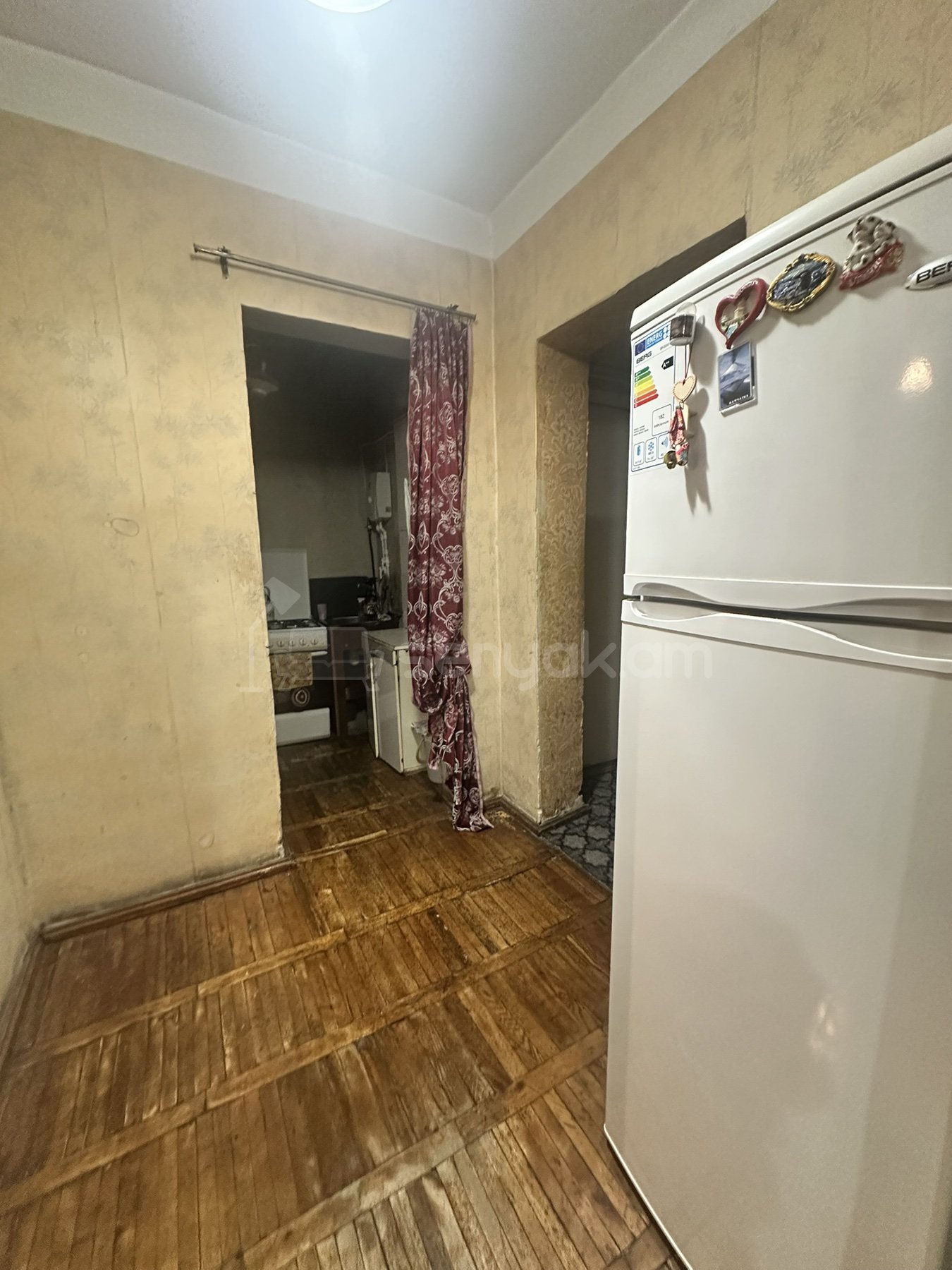 3 Սենյականոց Բնակարան, 55քմ, 3/9 հարկ, Նորմալ Վիճակում, Կահավորված, Արևկող