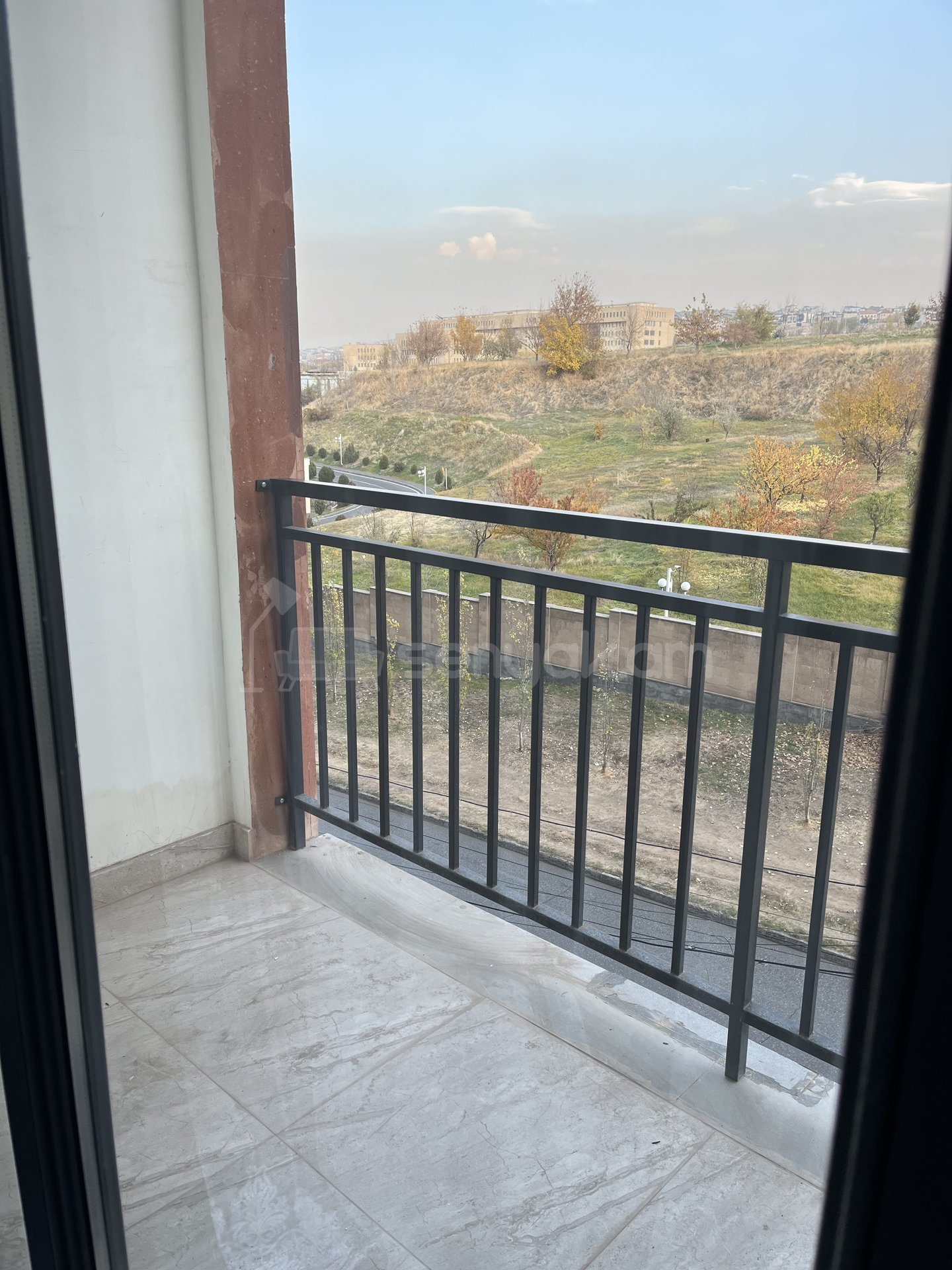 2 Սենյականոց Բնակարան Նորակառույցում, 39քմ, 3/9 հարկ, Կապիտալ Վերանորոգված