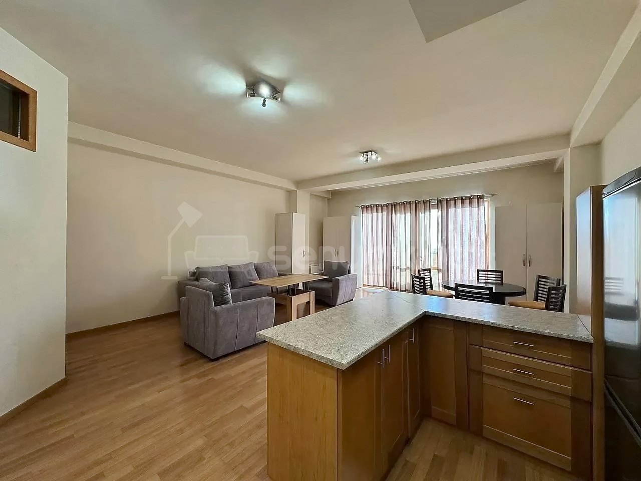 2 Սենյականոց Բնակարան Նորակառույցում, 70քմ, 3/3 հարկ, Կապիտալ Վերանորոգված