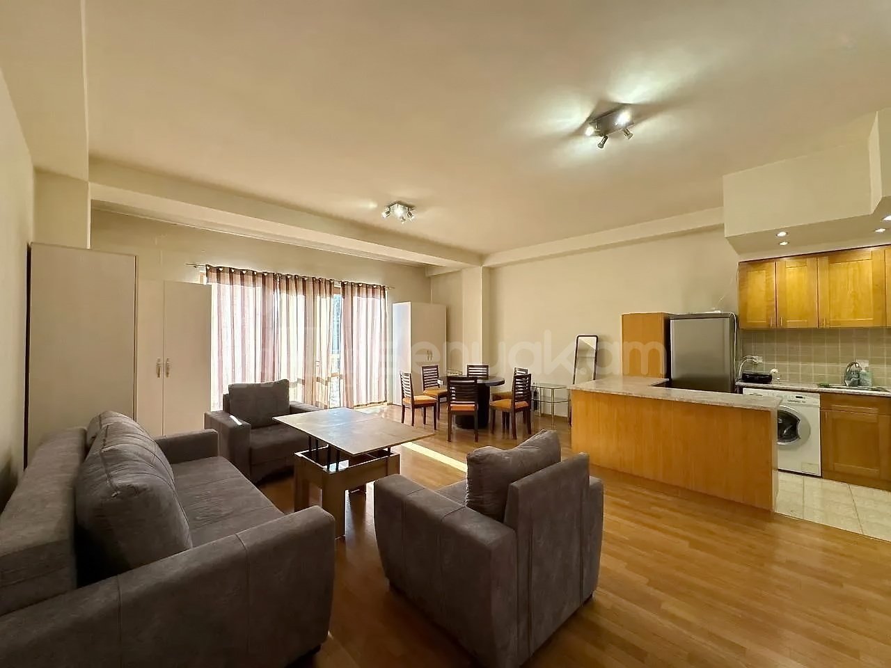 2 Սենյականոց Բնակարան Նորակառույցում, 70քմ, 3/3 հարկ, Կապիտալ Վերանորոգված